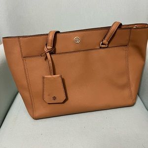 Tory Burch Robinson Leather bag